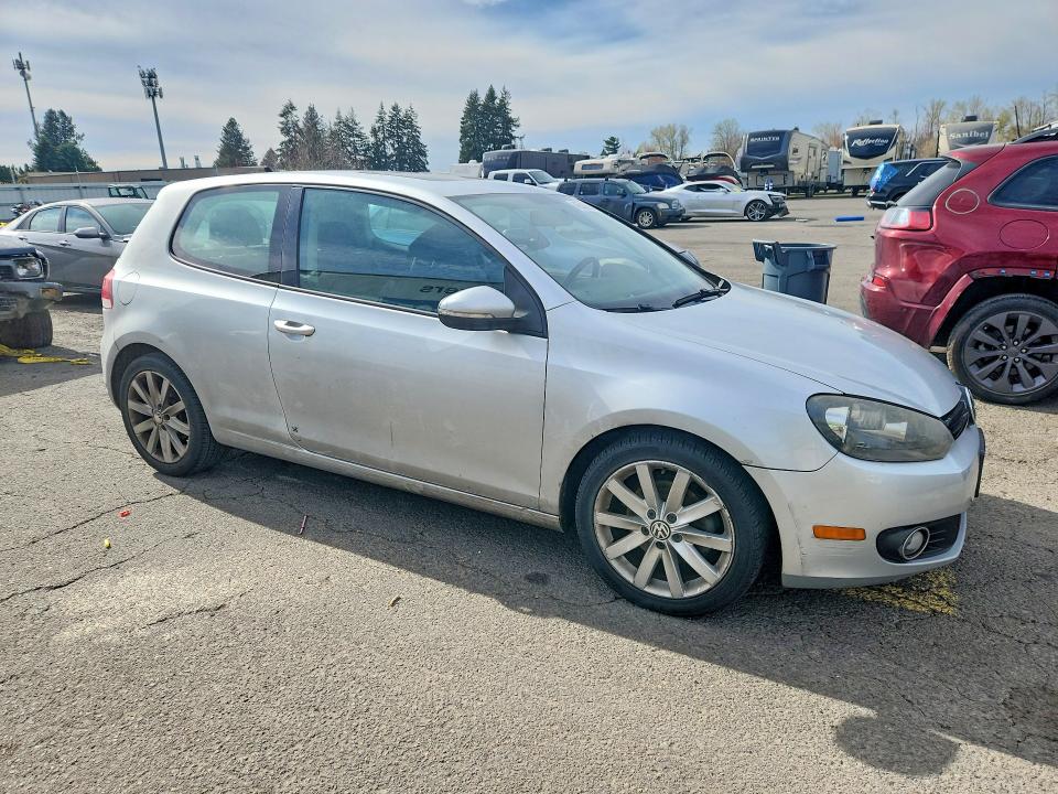 2011 Volkswagen Golf მანქანა იყიდება აუქციონზე, vin: WVWBM7AJ2BW069950, აუქციონის ნომერი: 46558296