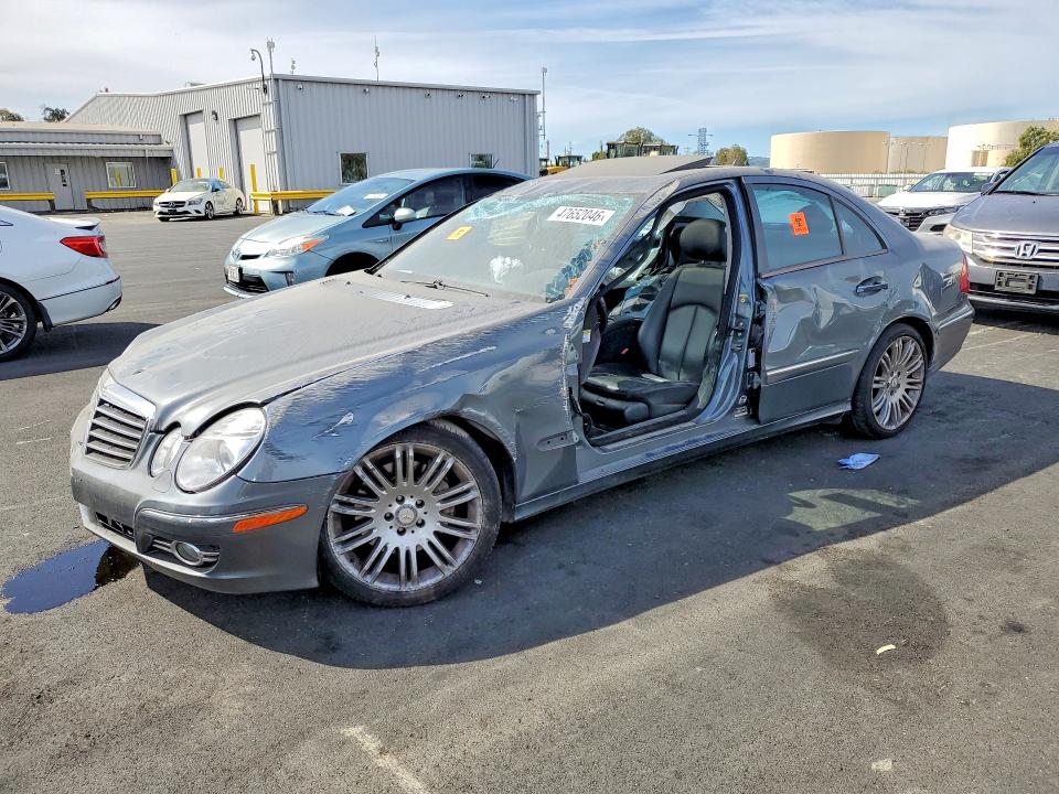 47652046 :رقم المزاد ، WDBUF56X68B309262 vin ، 2008 Mercedes-benz E مزاد بيع