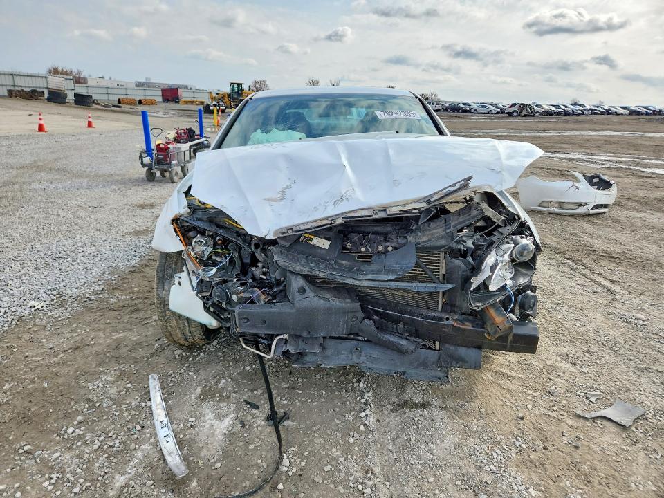 2014 Chrysler 200 მანქანა იყიდება აუქციონზე, vin: 1C3CCBAB5EN210155, აუქციონის ნომერი: 79292335