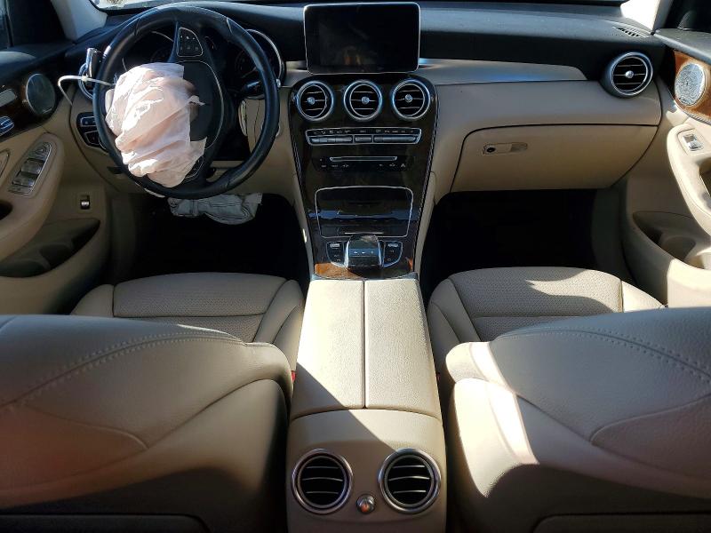 46104866 :رقم المزاد ، WDC0G4KB5HF235918 vin ، 2017 Mercedes-benz Glc مزاد بيع
