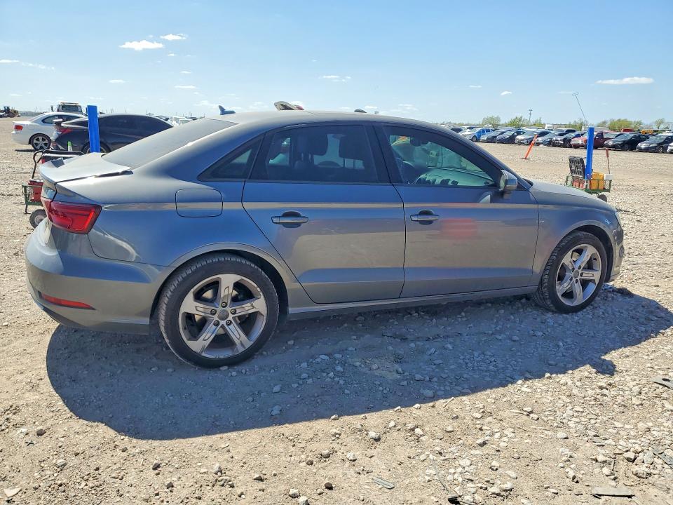 Продаж на аукціоні авто 2017 Audi A3, vin: WAUAUGFF7H1037689, номер лоту: 46244856