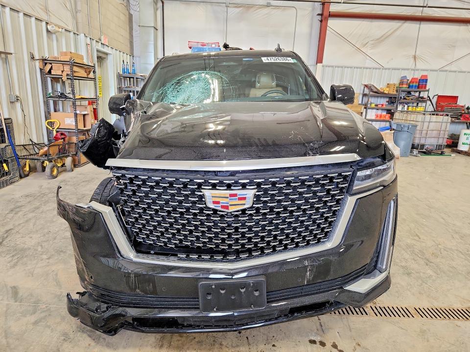 2022 Cadillac Escalade მანქანა იყიდება აუქციონზე, vin: 1GYS4BKL3NR341583, აუქციონის ნომერი: 47526386