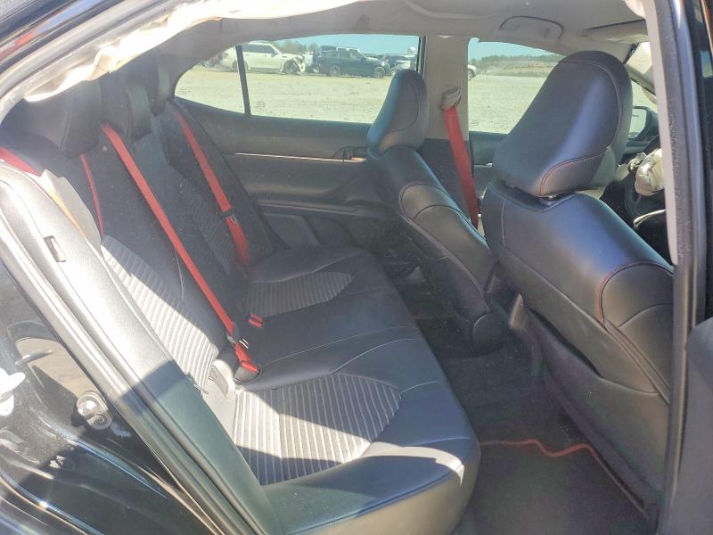 47271666 :رقم المزاد ، 4T1KZ1AK7NU063919 vin ، 2022 Toyota Camry مزاد بيع