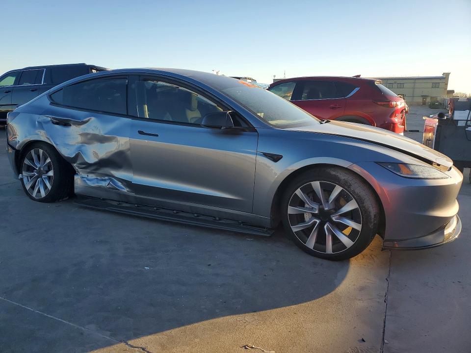 41962766 :رقم المزاد ، 5YJ3E1EAXSF949601 vin ، 2025 Tesla Model 3 مزاد بيع