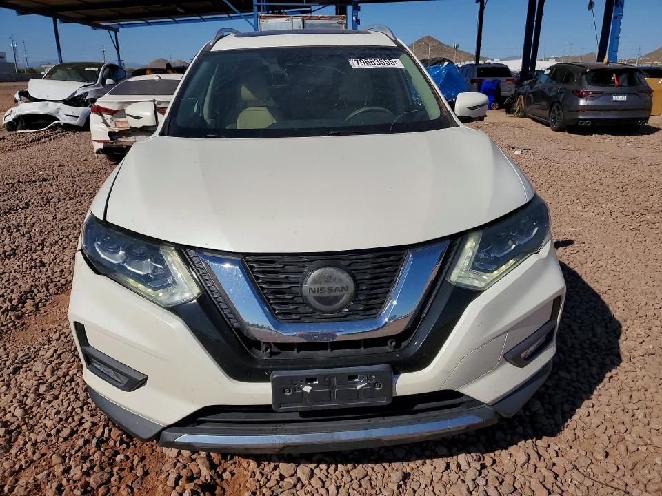 79663655 :رقم المزاد ، JN8AT2MV2JW323949 vin ، 2018 Nissan Rogue مزاد بيع