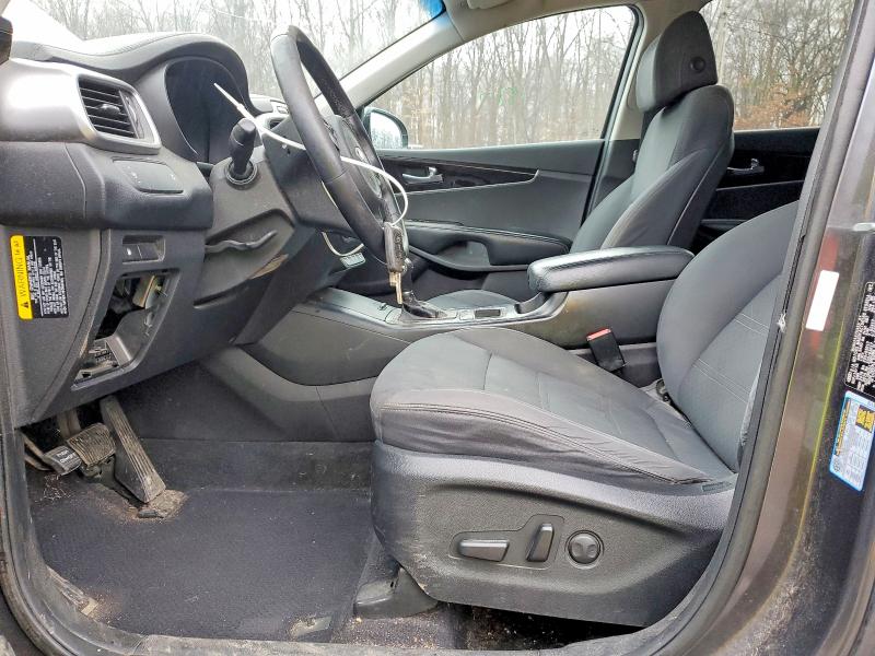 Auction sale of the 2017 Kia Sorento, vin: 5XYPGDA35HG257378, lot number: 76326135