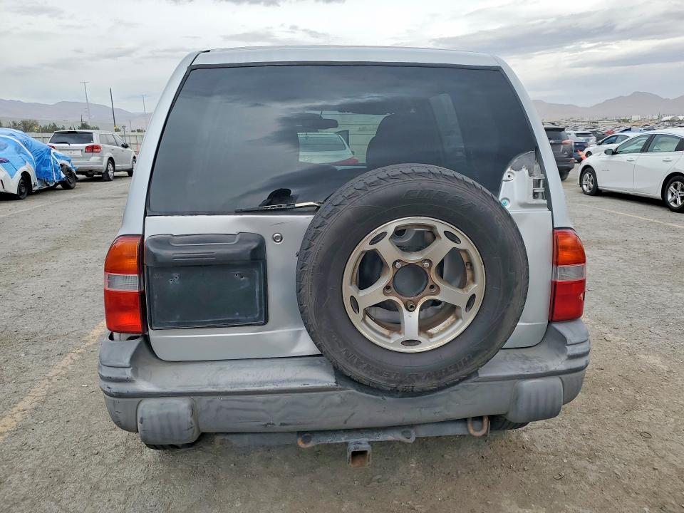 2000 Chev Tracker მანქანა იყიდება აუქციონზე, vin: 2CNBJ13C2Y6946200, აუქციონის ნომერი: 47730536
