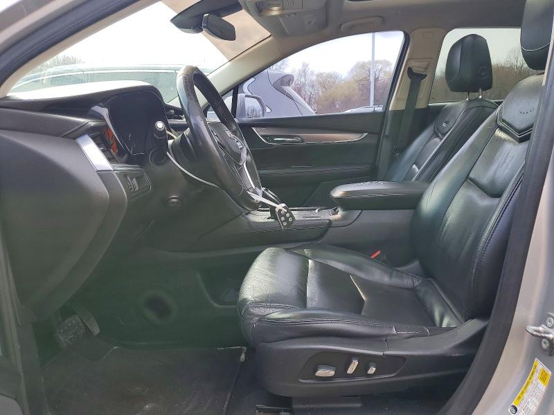 47771516 :رقم المزاد ، 1GYKNFRS0JZ141207 vin ، 2018 Cadillac Xt5 مزاد بيع