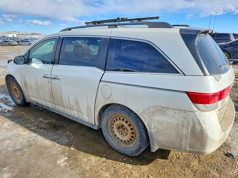 41812816 :رقم المزاد ، 5FNRL5H47FB505188 vin ، 2015 Honda Odyssey مزاد بيع