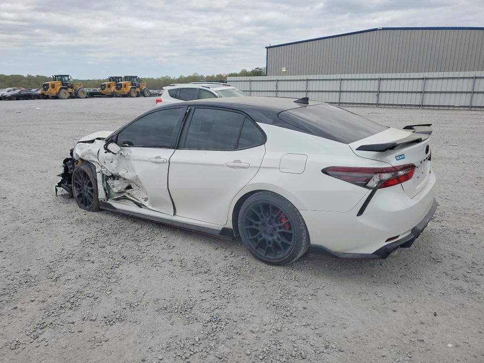 48125626 :رقم المزاد ، 4T1KZ1AK7MU058590 vin ، 2021 Toyota Camry مزاد بيع