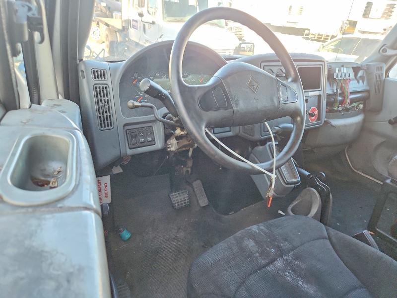 46937436 :رقم المزاد ، 1HTMPAFM03H586401 vin ، 2003 International 4000 مزاد بيع