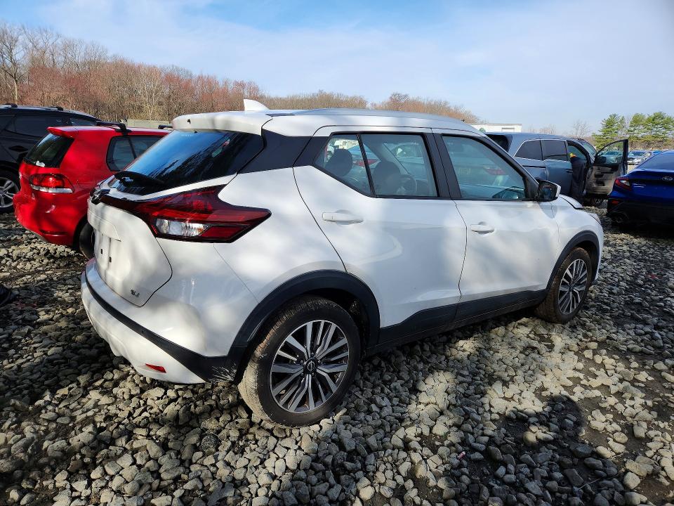 2022 Nissan Kicks მანქანა იყიდება აუქციონზე, vin: 3N1CP5CV3NL523829, აუქციონის ნომერი: 47543146