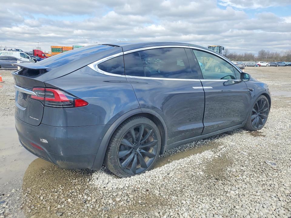Продажа на аукционе авто 2020 Tesla Model X, vin: 5YJXCAE23LF261439, номер лота: 47739466