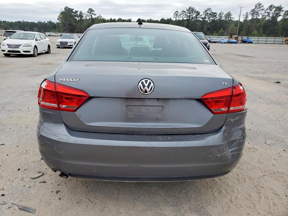 47251556 :رقم المزاد ، 1VWAT7A39FC094283 vin ، 2015 Volkswagen Passat مزاد بيع