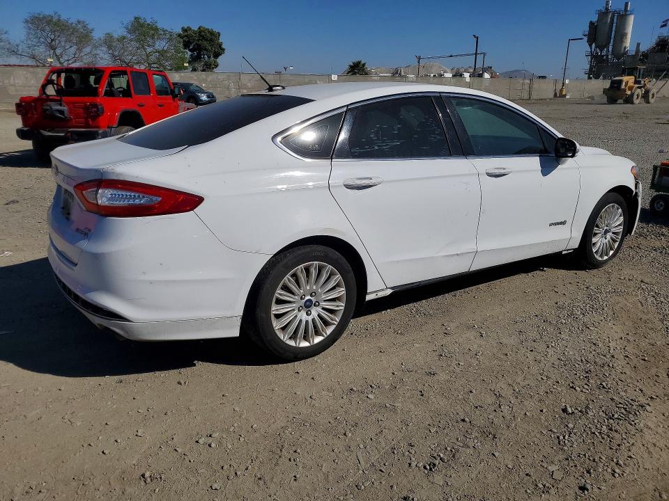 2016 Ford Fusion მანქანა იყიდება აუქციონზე, vin: 3FA6P0LU9GR389354, აუქციონის ნომერი: 46843846