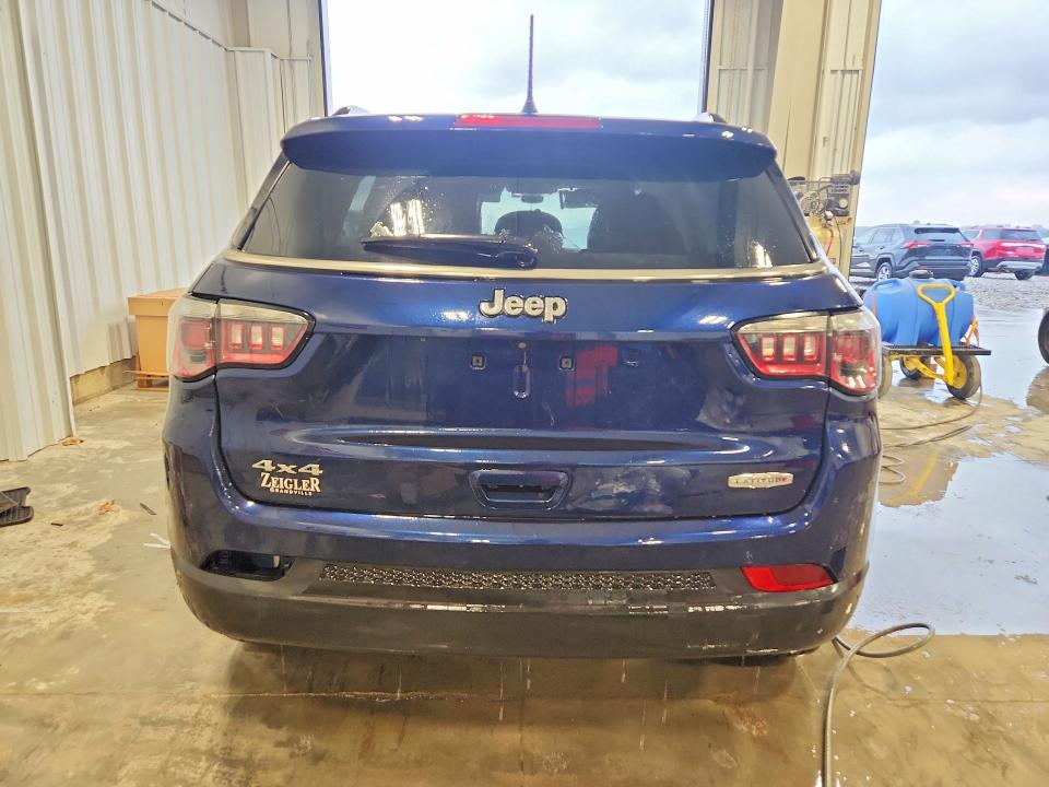 48556896 :رقم المزاد ، 3C4NJDBB2JT342420 vin ، 2018 Jeep Compass مزاد بيع
