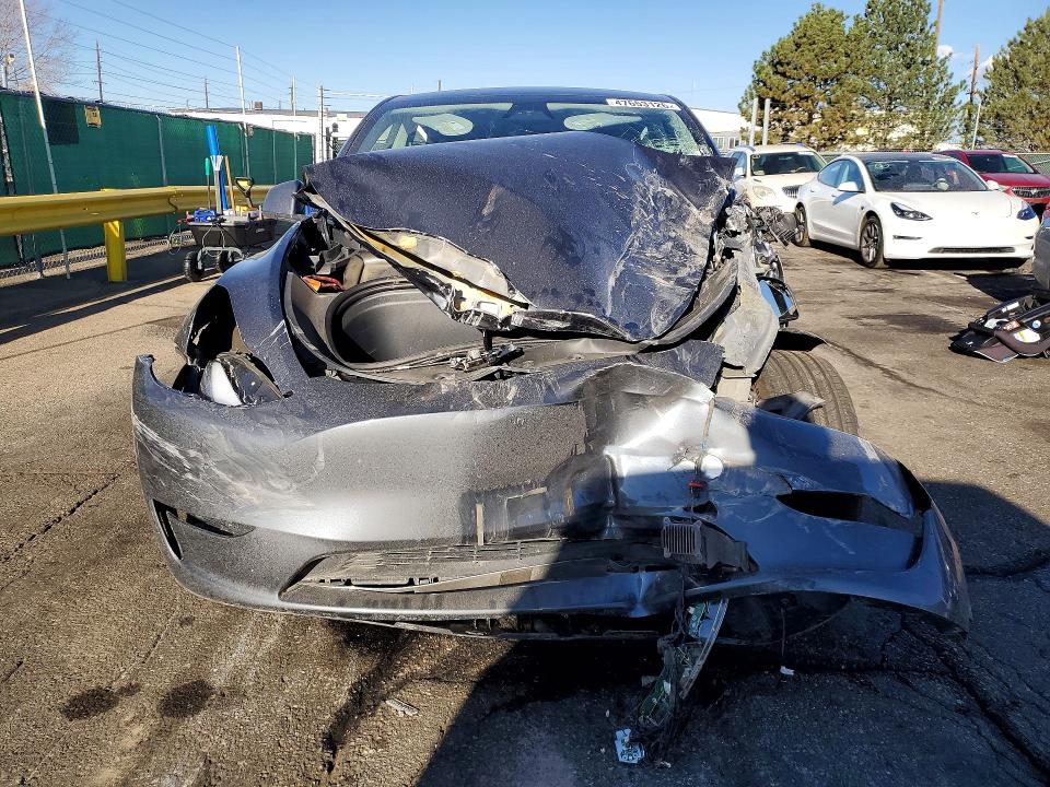 47653126 :رقم المزاد ، 7SAYGDEE3PF864985 vin ، 2023 Tesla Model Y مزاد بيع