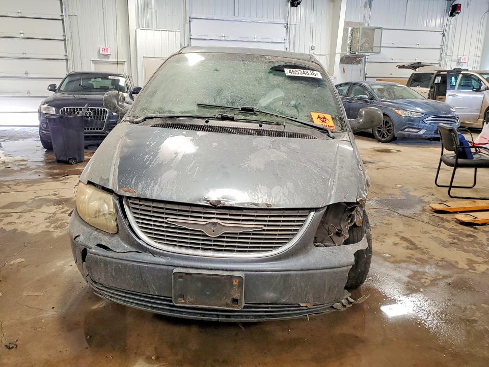 Продажа на аукционе авто 2002 Chrysler Town & Country, vin: 2C4GP44372R627356, номер лота: 46534846