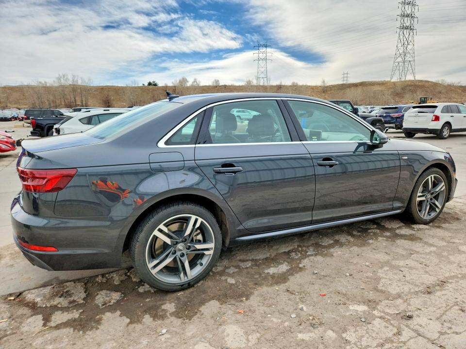 45537016 :رقم المزاد ، WAUENAF44JN017909 vin ، 2018 Audi A4 مزاد بيع