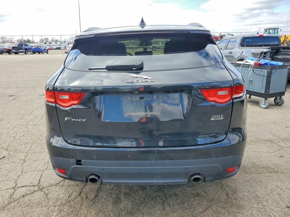 Продажа на аукционе авто 2018 Jaguar F-pace, vin: SADCL2FX4JA254024, номер лота: 47025376