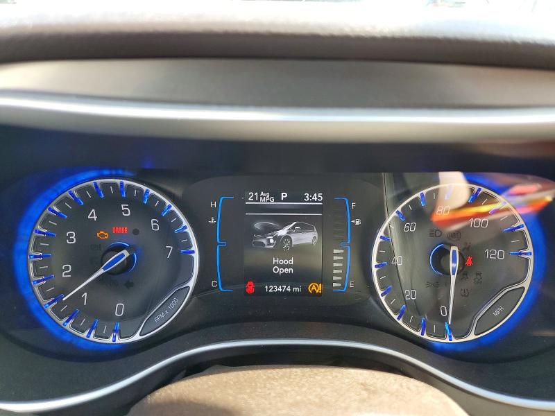 46941086 :رقم المزاد ، 2C4RC1BG7HR720458 vin ، 2017 Chrysler Pacifica مزاد بيع
