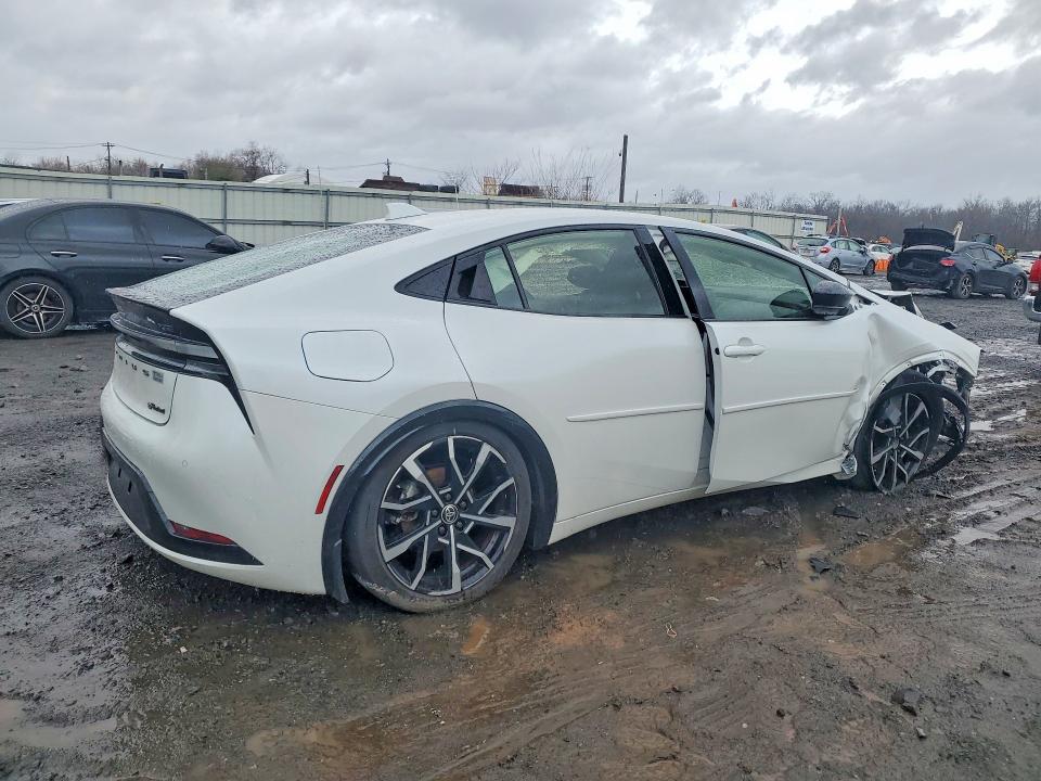 46281976 :رقم المزاد ، JTDACACU4R3036639 vin ، 2024 Toyota Prius Prime مزاد بيع