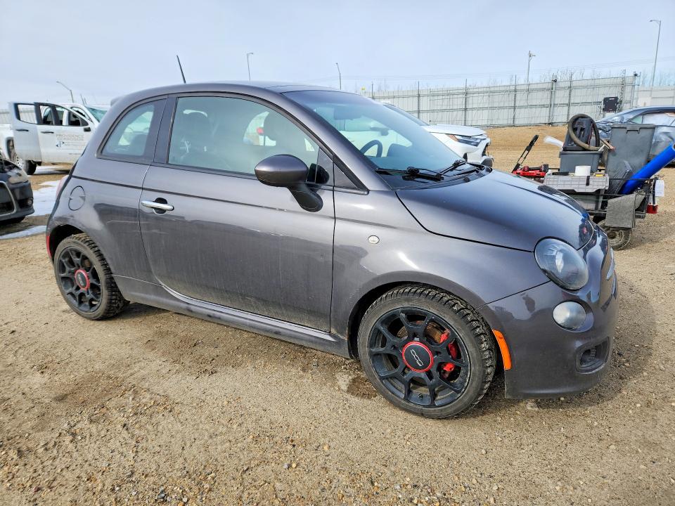 46547466 :رقم المزاد ، 3C3CFFBR0FT656628 vin ، 2015 Fiat 500 مزاد بيع