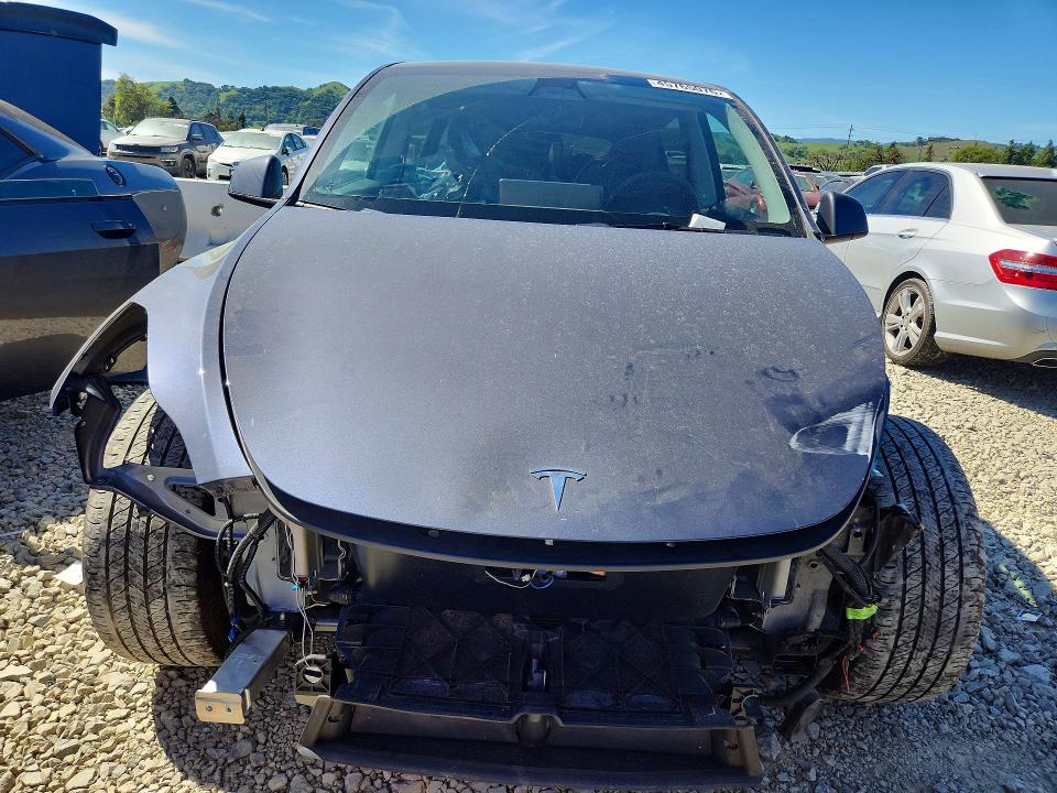 45765076 :رقم المزاد ، 7SAYGDEE7PF632888 vin ، 2023 Tesla Model Y مزاد بيع