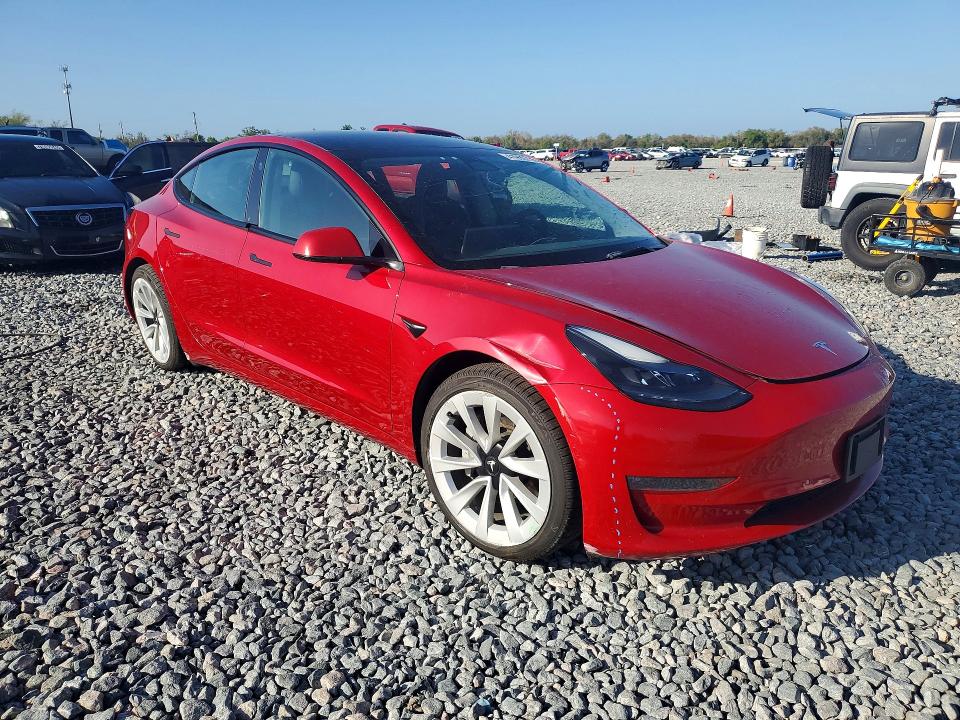41996756 :رقم المزاد ، 5YJ3E1EB0NF186534 vin ، 2022 Tesla Model 3 مزاد بيع