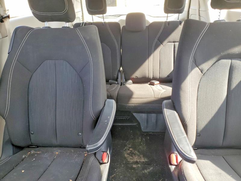 47223876 :رقم المزاد ، 2C4RC1CG8LR279088 vin ، 2020 Chrysler Voyager مزاد بيع