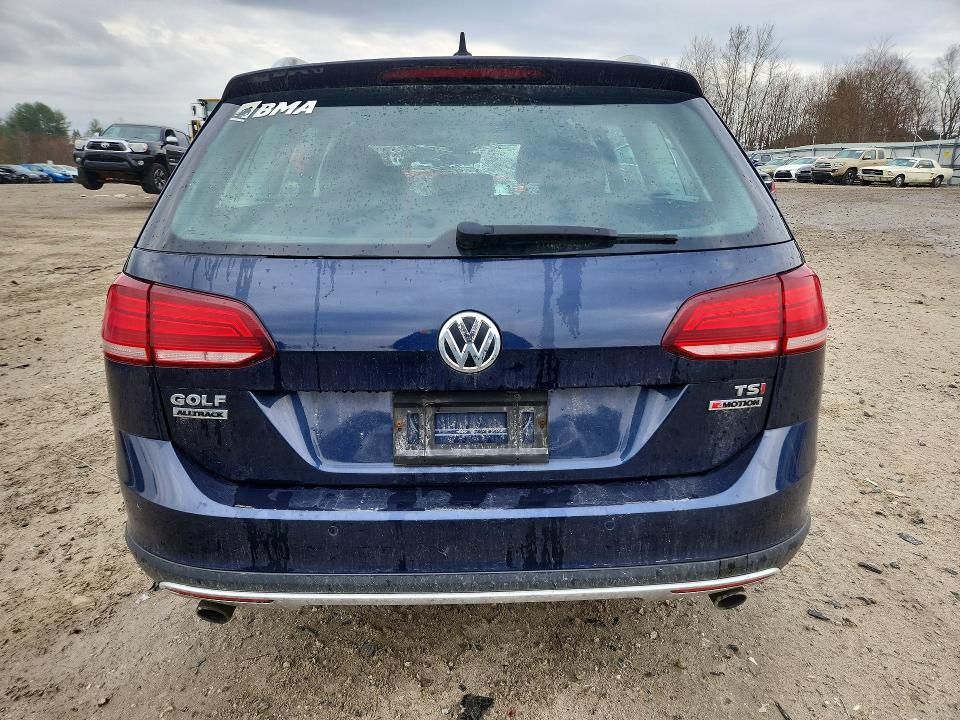 2018 Volkswagen Golf Alltrack მანქანა იყიდება აუქციონზე, vin: 3VWH17AUXJM758577, აუქციონის ნომერი: 46724786
