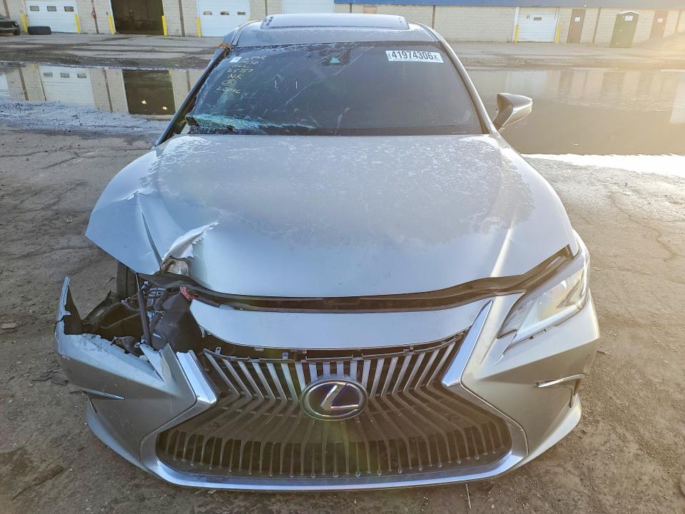 41974306 :رقم المزاد ، 58ADA1C13MU012218 vin ، 2021 Lexus Es 300h مزاد بيع