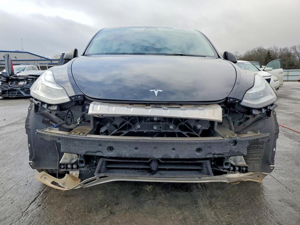 2022 Tesla Model Y მანქანა იყიდება აუქციონზე, vin: 7SAYGAEEXNF389668, აუქციონის ნომერი: 41600156