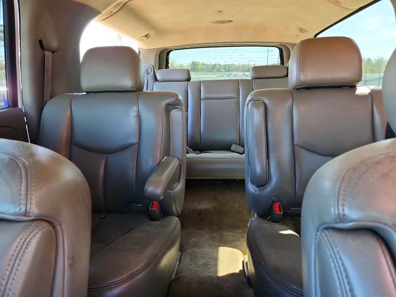 Продажа на аукционе авто 2005 Chevrolet Suburban, vin: 3GNEC16Z15G220976, номер лота: 46183566