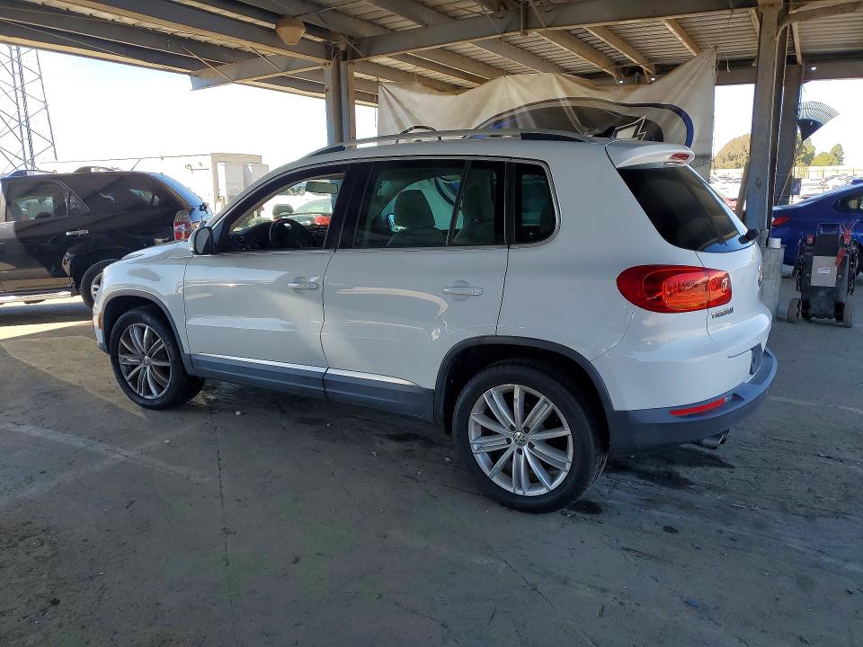 Продажа на аукционе авто 2015 Volkswagen Tiguan, vin: WVGAV7AX7FW569715, номер лота: 46118106