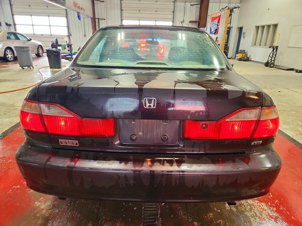 Продаж на аукціоні авто 1998 Honda Accord 4d Dx, vin: 1HGCG165XWA014378, номер лоту: 46802196