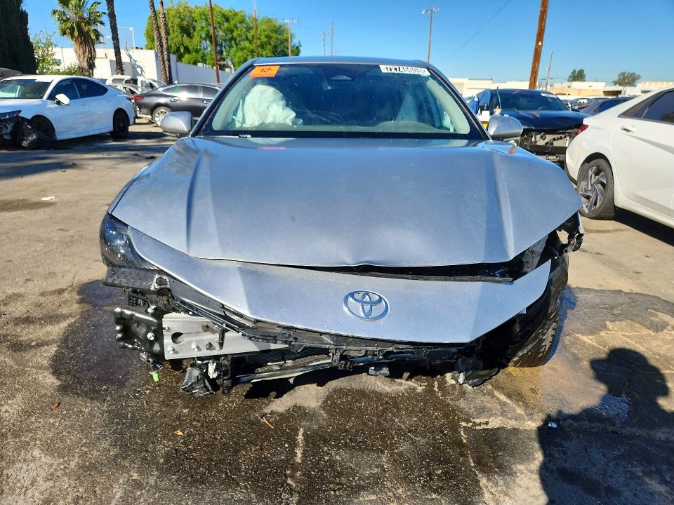 Продаж на аукціоні авто 2025 Toyota Camry, vin: 4T1DAACK9SU165909, номер лоту: 72745605