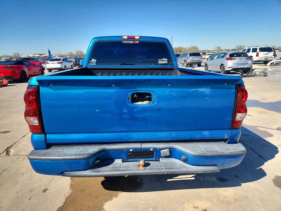 Продаж на аукціоні авто 2000 Chevrolet Silverado, vin: 1GCEC14W4YZ273967, номер лоту: 45522416