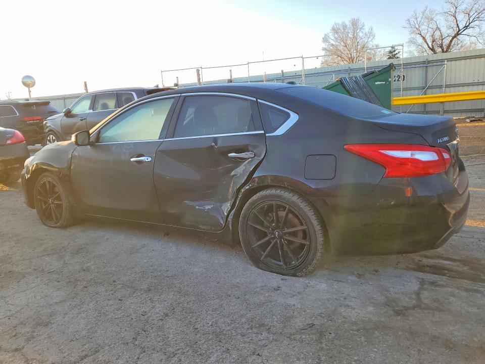 2017 Nissan Altima მანქანა იყიდება აუქციონზე, vin: 1N4BL3AP5HC169654, აუქციონის ნომერი: 41918866