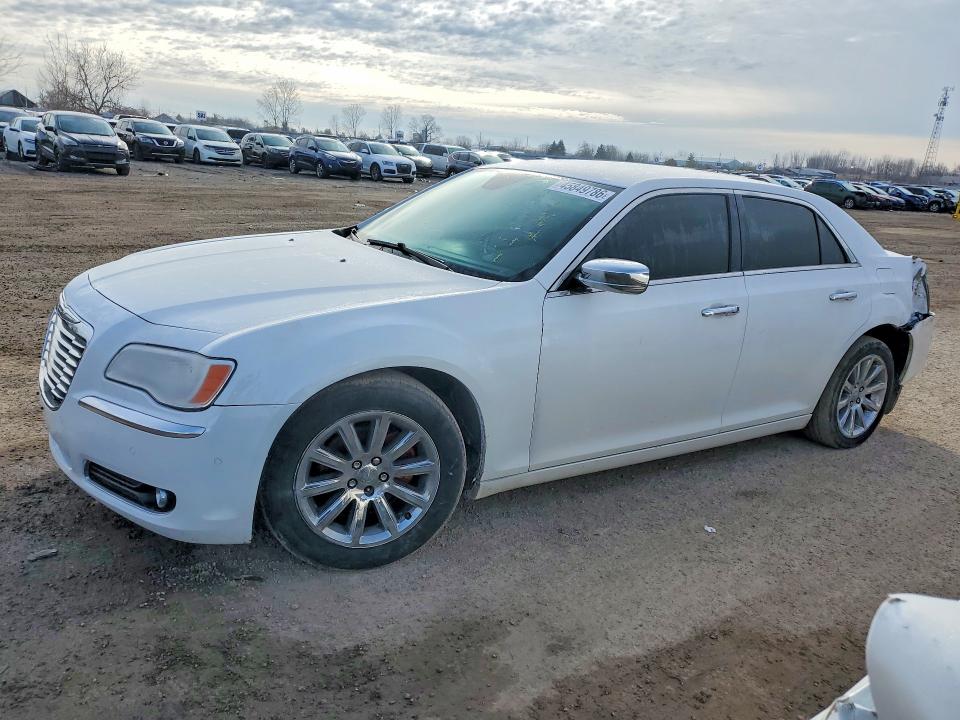 2014 Chrysler 300c მანქანა იყიდება აუქციონზე, vin: 2C3CCAEG6EH228432, აუქციონის ნომერი: 45849786