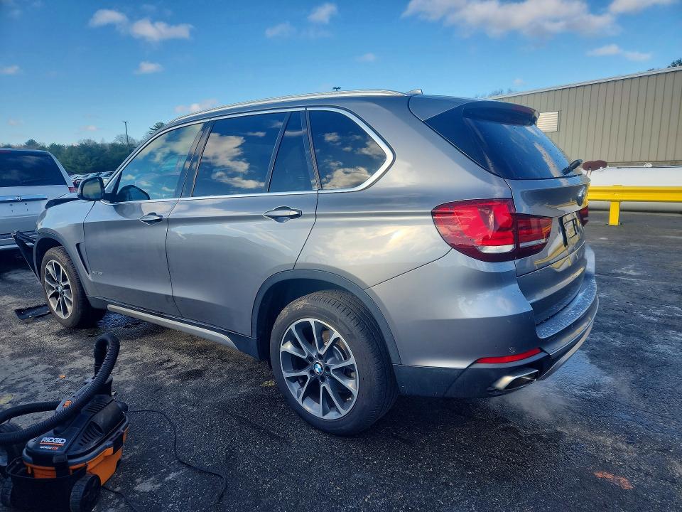 47155646 :رقم المزاد ، 5UXKR0C59J0Y04187 vin ، 2018 Bmw X5 مزاد بيع