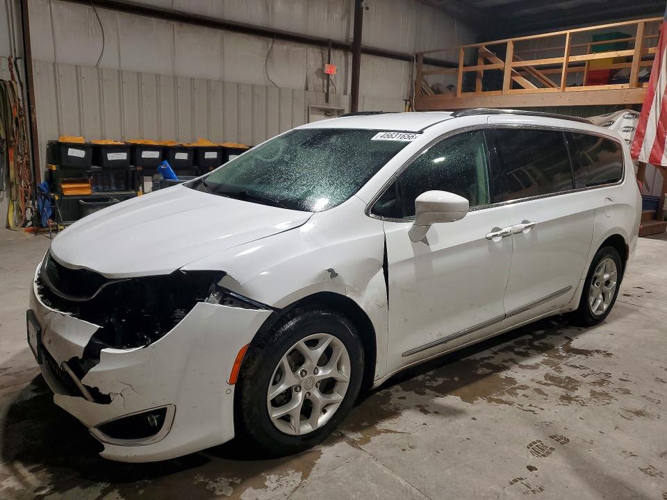 45631656 :رقم المزاد ، 2C4RC1EG2JR111103 vin ، 2018 Chrysler Pacifica مزاد بيع