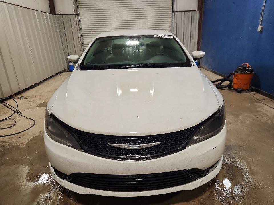 47902356 :رقم المزاد ، 1C3CCCAB8GN112505 vin ، 2016 Chrysler 200 مزاد بيع