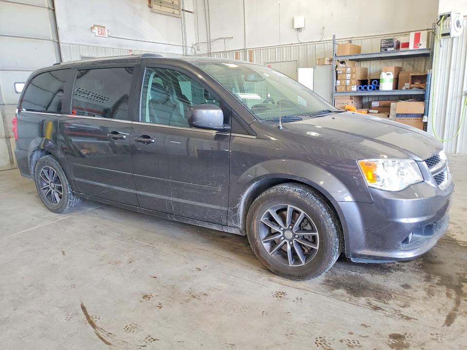 47106506 :رقم المزاد ، 2C4RDGCG6HR711278 vin ، 2017 Dodge Grand Caravan مزاد بيع