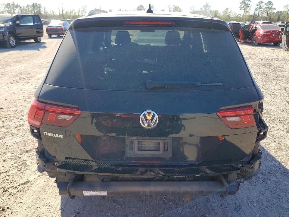 46474216 :رقم المزاد ، 3VV1B7AX1LM013636 vin ، 2020 Volkswagen Tiguan مزاد بيع