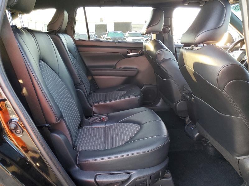 Продажа на аукционе авто 2022 Toyota Highlander, vin: 5TDLZRAH7NS133337, номер лота: 47130616