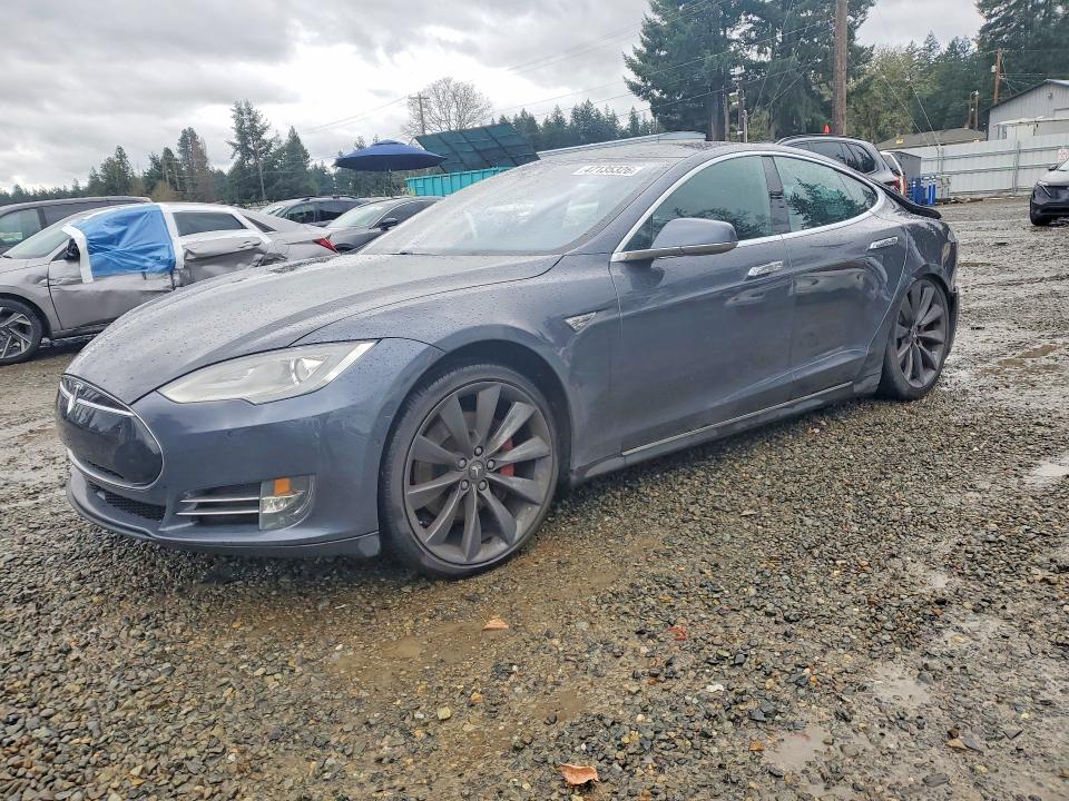 Продажа на аукционе авто 2015 Tesla Model S, vin: 5YJSA1E40FF104831, номер лота: 47135326