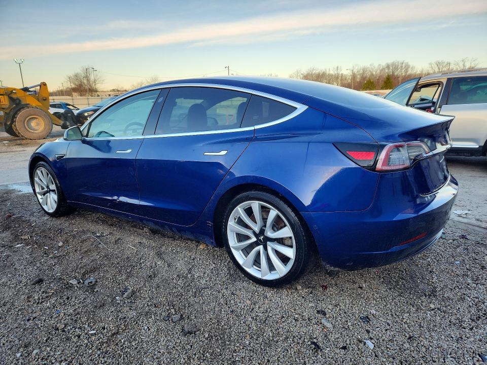 2018 Tesla Model 3 მანქანა იყიდება აუქციონზე, vin: 5YJ3E1EB0JF054786, აუქციონის ნომერი: 45843416
