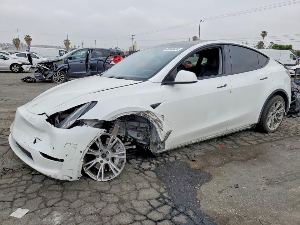 Auction sale of the 2020 Tesla Model Y, vin: 5YJYGDEE6LF052619, lot number: 48153486