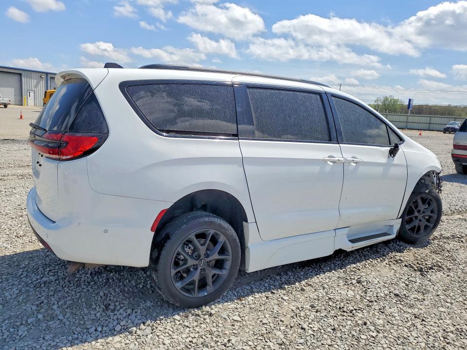 48070366 :رقم المزاد ، 2C4RC1BG1PR538284 vin ، 2023 Chrysler Pacifica مزاد بيع
